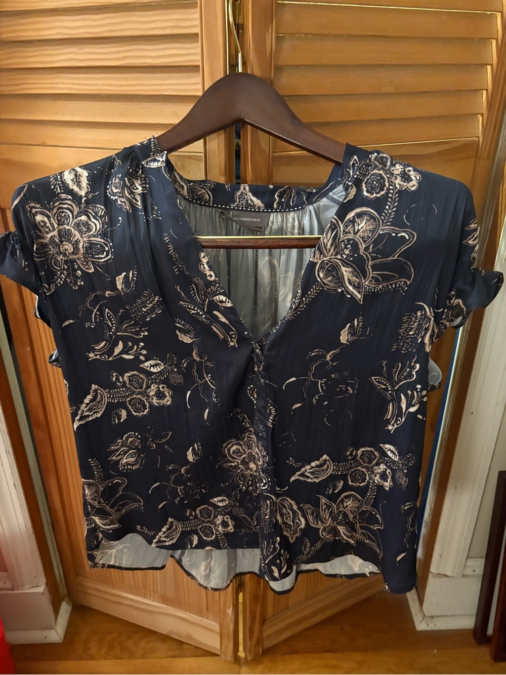Anthropologie Navy Floral V-Neck Short Sleeve Blouse